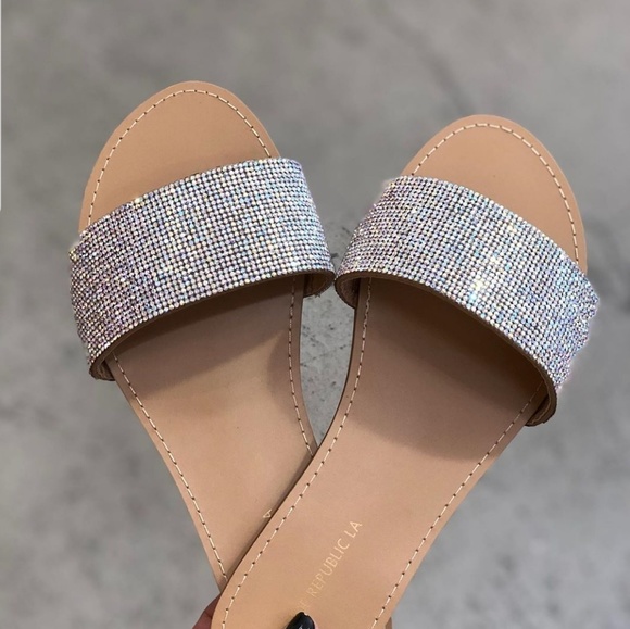 💎GLAMOROUS 💎 - Picture 5 of 5